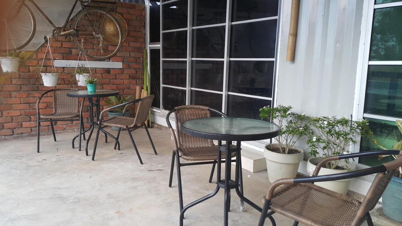 Dangau Sala D'Kontena อลอร์สตาร์ ภายนอก รูปภาพ