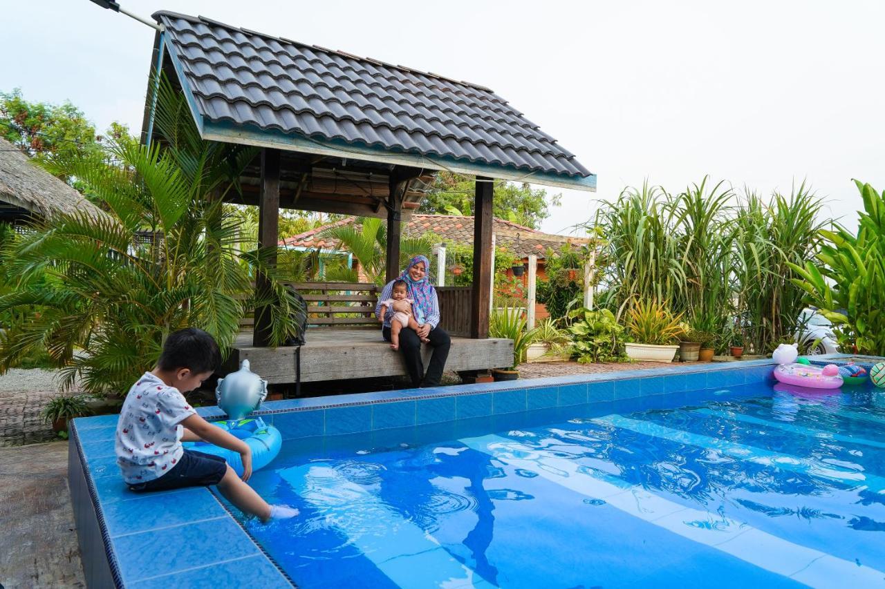 Dangau Sala D'Kontena อลอร์สตาร์ ภายนอก รูปภาพ