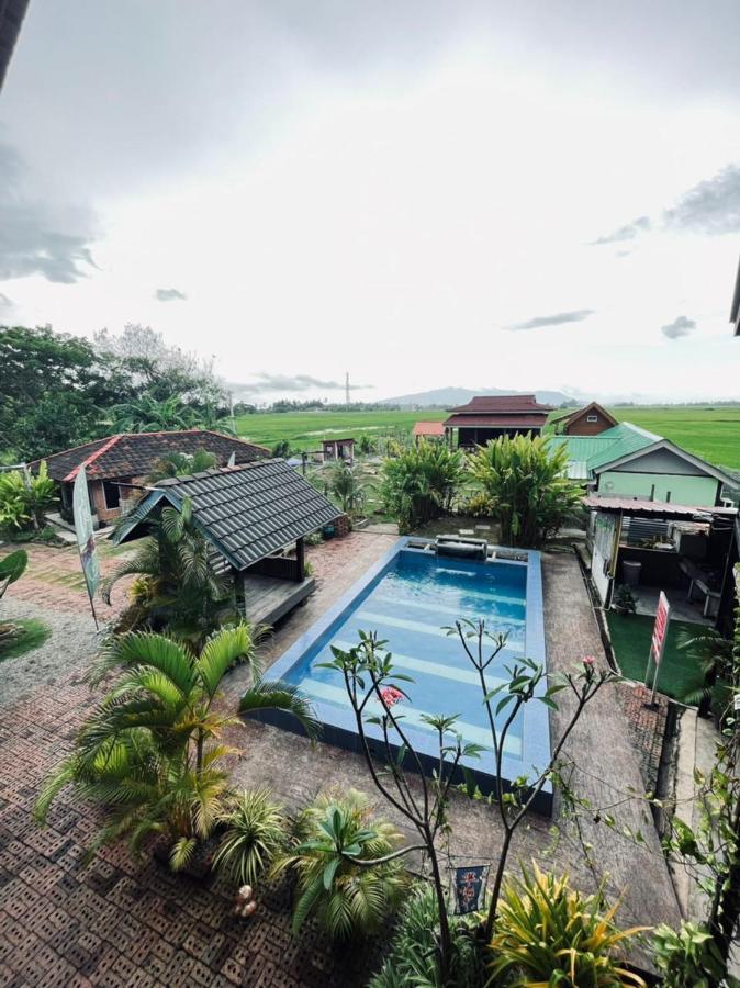 Dangau Sala D'Kontena อลอร์สตาร์ ภายนอก รูปภาพ